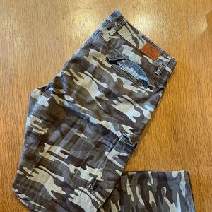 Crysp Denim Camo Rip Stop 36 x (32-34)